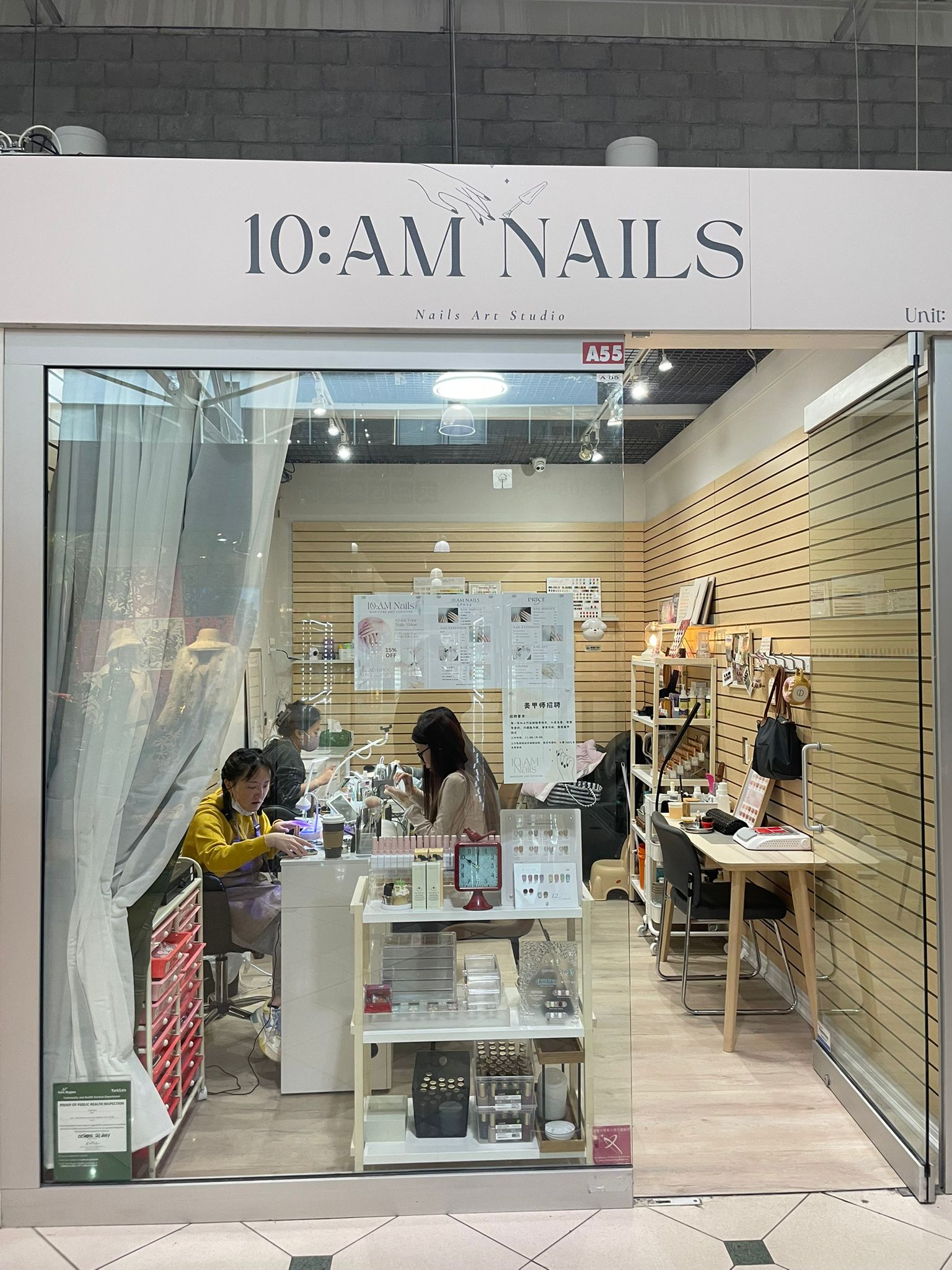 10:AM Nails