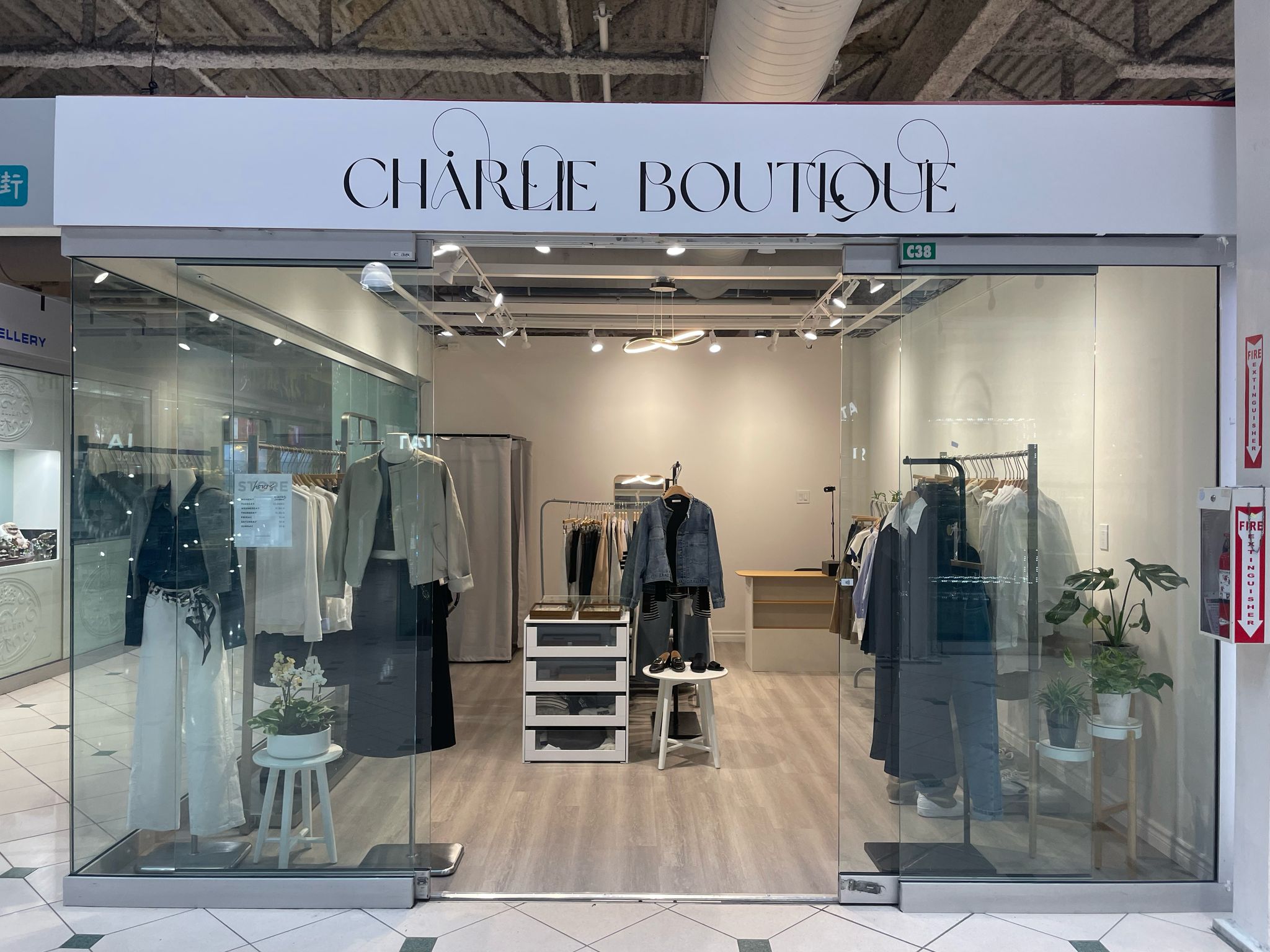 Charlie Boutique